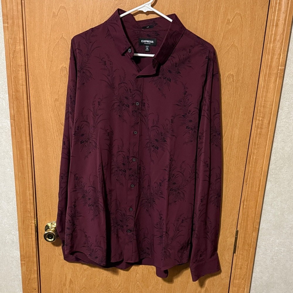 Express Men’s Slim Fit XL Burgundy Floral Dress Shirt-NEVER WORN